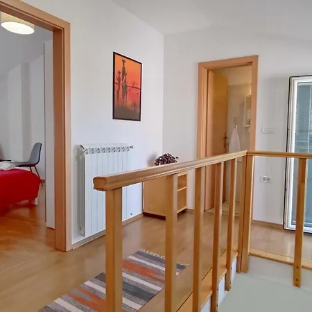 House Monte Sea View 科佩尔