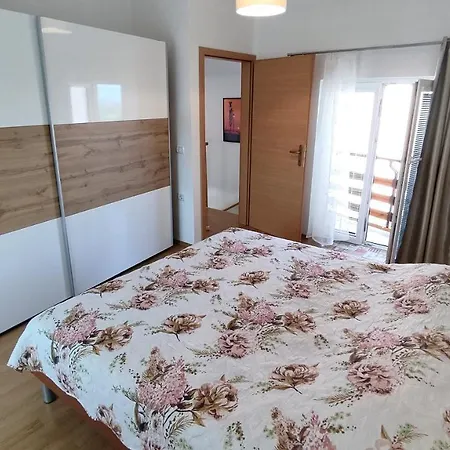 House Monte Sea View * 科佩尔